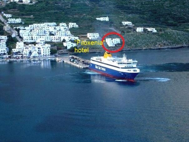 Hotel Filoxenia 艾吉亚里 外观 照片